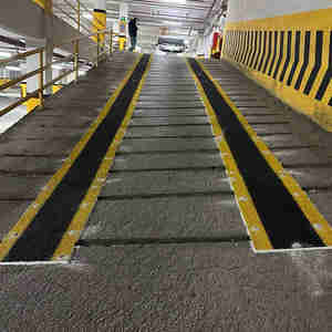 Kaydırmaz Otopark Kaplaması